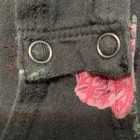 Vans floral bodysuit tee small - Picture 6 of 6